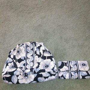 Vera Bradley clothe floral blk/white handbag with